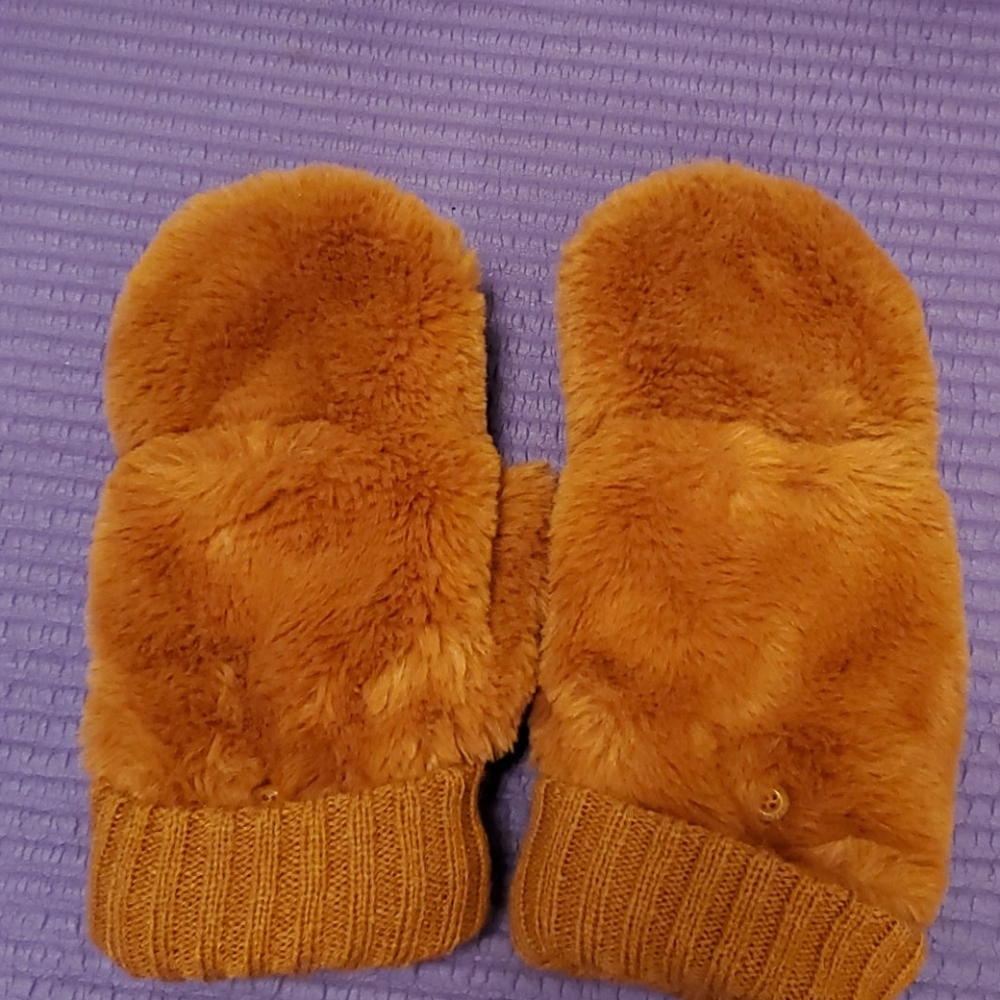 American eagle ~ Orange-toned brown warm mittens